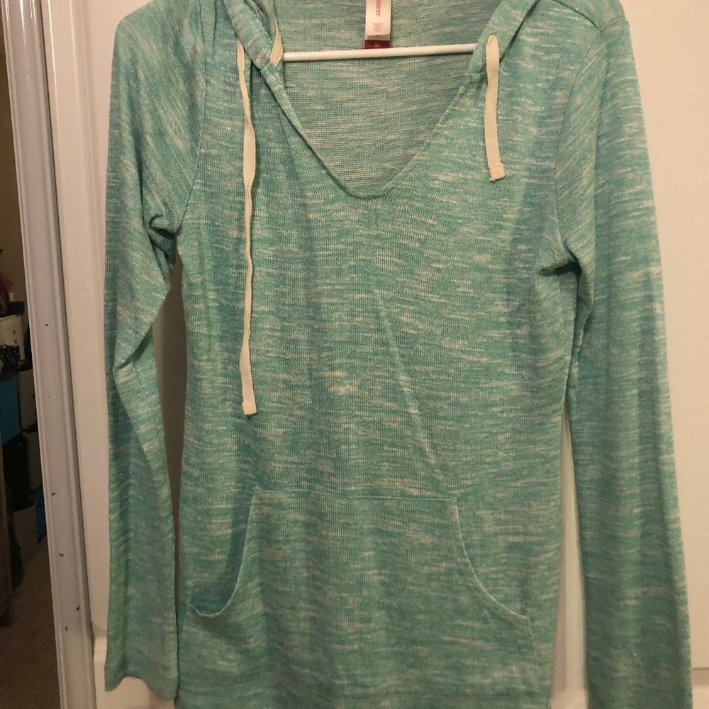 hooded pullover